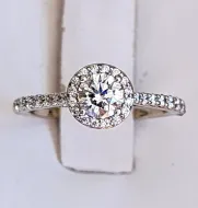 Gold Diamond Ring 18Kt