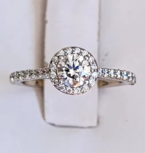 Gold Diamond Ring 18Kt