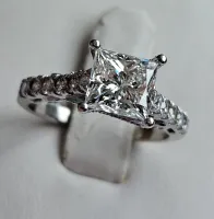 Gold Diamond Ring 14Kt
