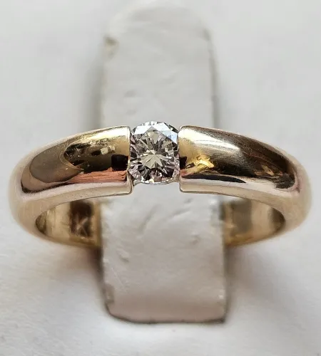 Gold Diamond Ring 14Kt 