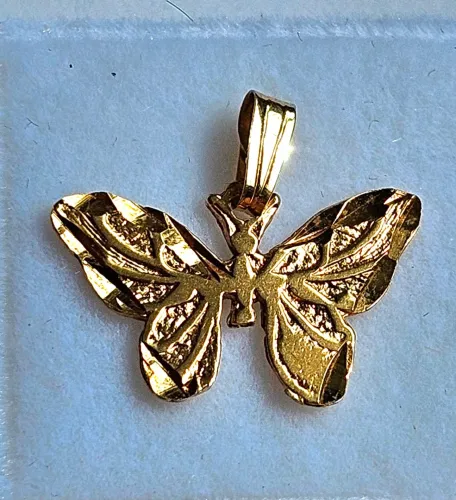 Gold Butterfly Pendant 10Kt